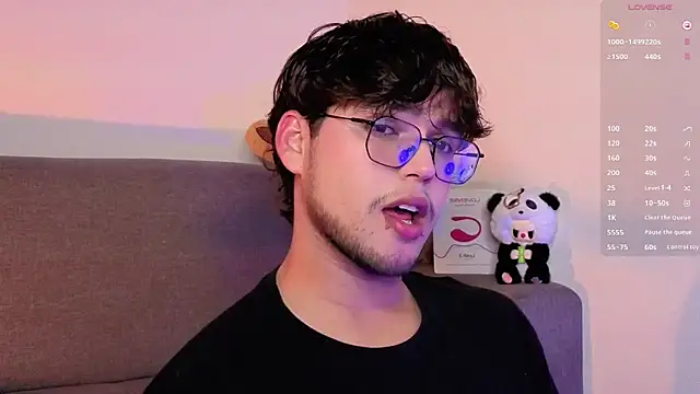 hornsgoat  online show from April 16, 2026, 9:26 pm