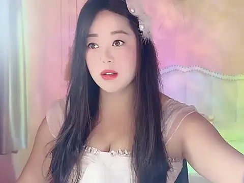 A-wzz online show from April 12, 2026, 2:53 pm