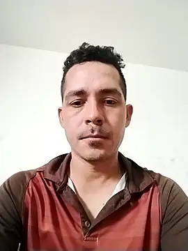 Gabriel leon33 online show from June 6, 2026, 8:36 pm