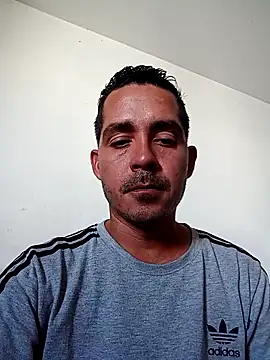 Gabriel leon33 online show from March 27, 2026, 8:32 pm