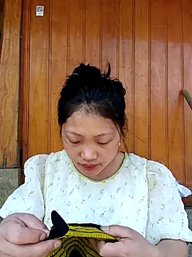 Bethiencute online show from April 3, 2026, 3:13 am