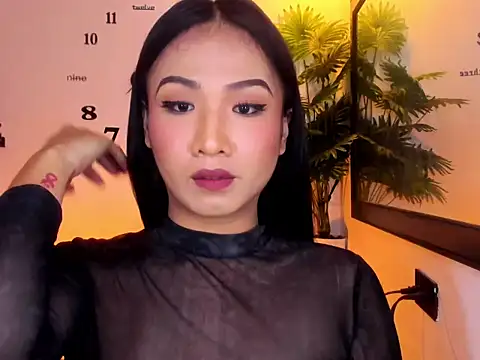 urasianhotfucker online show from March 27, 2026, 11:27 pm