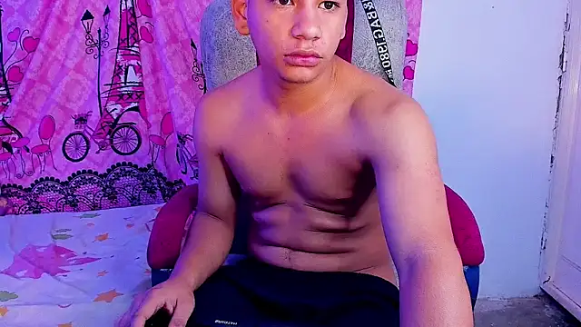 Aless bigg online show from March 30, 2026, 10:39 am