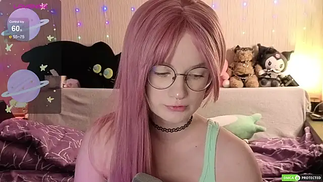 JulietFisher online show from April 18, 2026, 2:25 am