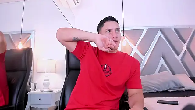 Chriss Diamond online show from April 6, 2026, 8:10 pm