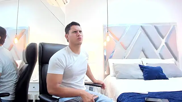 Chriss Diamond online show from March 30, 2026, 9:16 pm