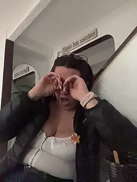 vitoria bell online show from April 10, 2026, 12:12 pm