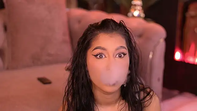 CherrieTeen online show from April 8, 2026, 6:42 pm