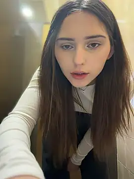 AnitaFly online show from July 12, 2026, 9:10 am