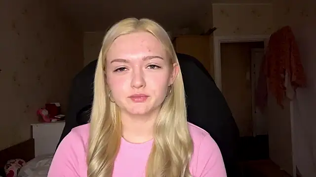 Sophia Blonde online show from April 2, 2026, 1:46 am