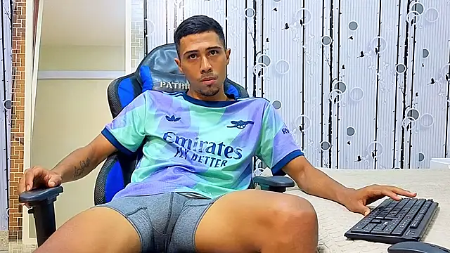 Charlies Fox online show from April 5, 2026, 4:13 pm