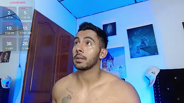 Snapshot of romanpearce_ chatting on July 15, 2026, 8:38 pm romanpearce online show from July 15, 2026, 8:38 pm