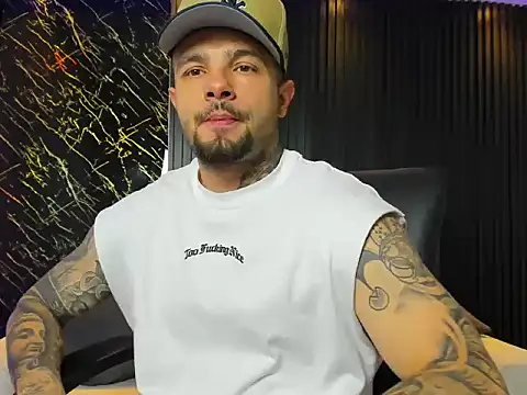 NICK OWEEN26 online show from April 14, 2026, 7:30 pm