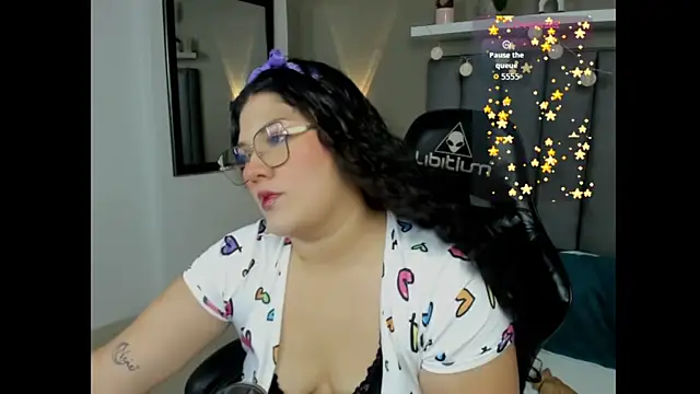 madison abril online show from April 10, 2026, 2:51 am