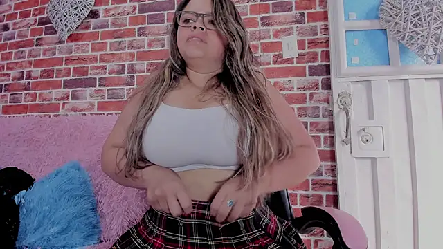 Miss Pecados online show from June 4, 2026, 8:24 pm
