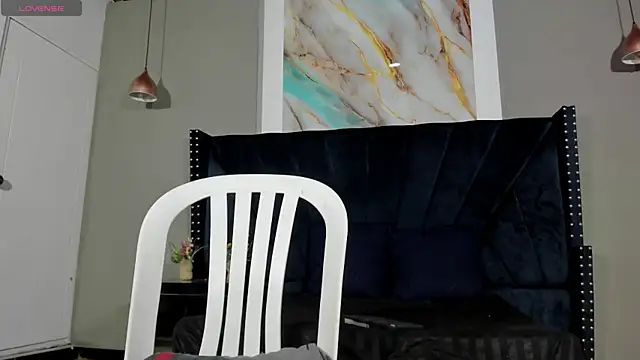 Snapshot of Sara_Hanks chatting on June 6, 2026, 9:20 pm Sara Hanks online show from June 6, 2026, 9:20 pm