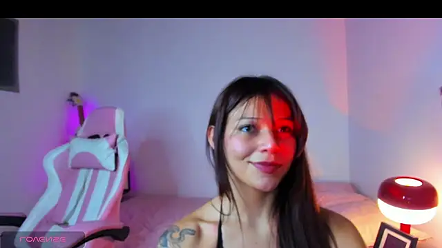 alexandra x  online show from April 12, 2026, 3:54 am