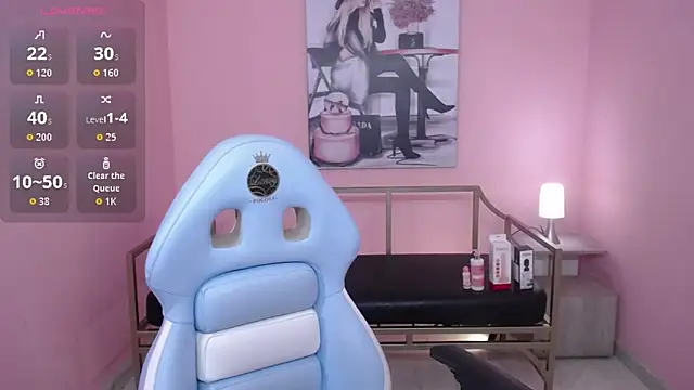 Channtal x online show from April 18, 2026, 3:42 am