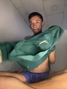 io skay online show from April 15, 2026, 9:04 pm