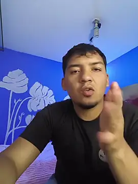 Itsdavidxxx online show from April 10, 2026, 12:39 am