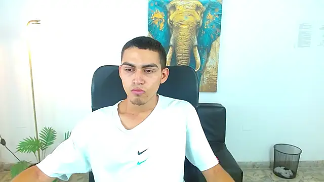 lucass 18 online show from March 27, 2026, 8:32 pm