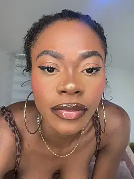 Snapshot of Ayra-starh chatting on May 7, 2026, 8:45 pm Ayra-starh online show from May 7, 2026, 8:45 pm