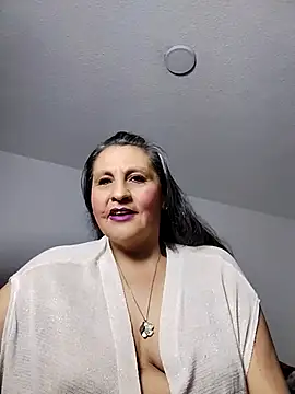 Merlyna Goldenss online show from April 10, 2026, 5:36 am