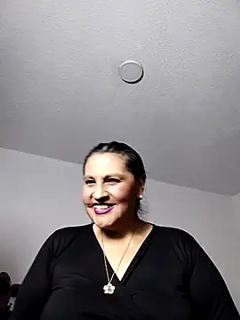 Merlyna Goldenss online show from April 9, 2026, 3:19 am