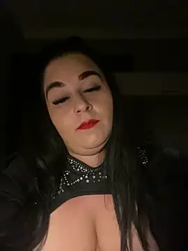 Szandra26 online show from April 12, 2026, 10:35 pm