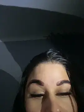 Szandra26 online show from April 14, 2026, 9:53 pm