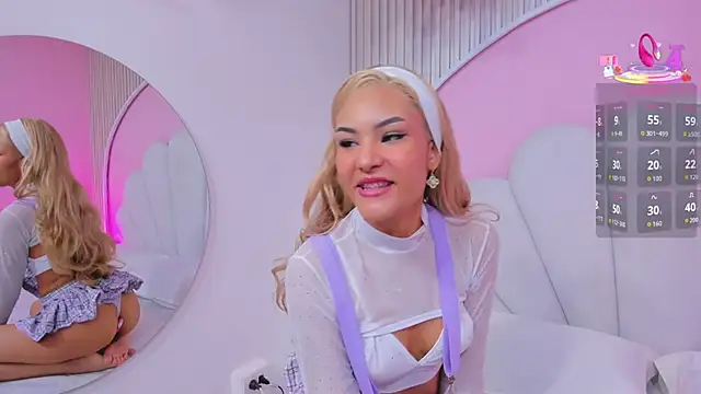 mia  poppy online show from April 2, 2026, 3:57 am