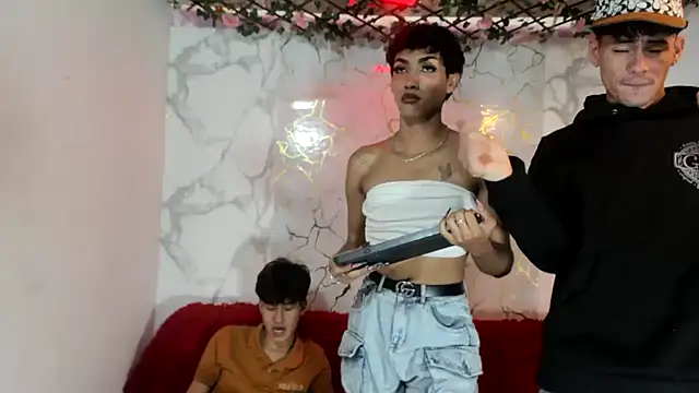 QuadFlameX0 online show from April 9, 2026, 9:10 pm