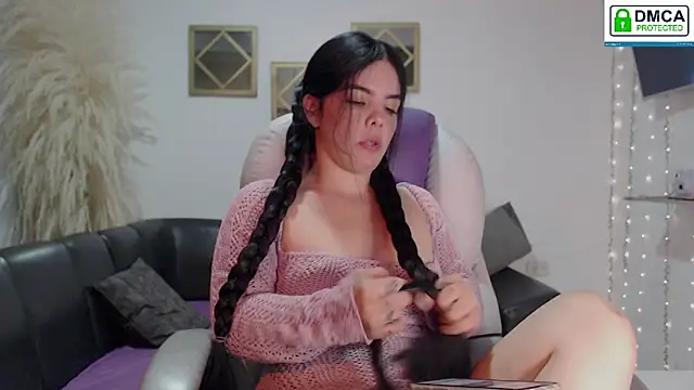 Sara kp online show from April 16, 2026, 12:33 am