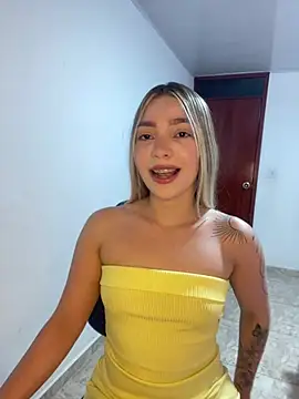 Snapshot of Catalina_bel chatting on August 2, 2026, 3:49 am Catalina bel online show from August 2, 2026, 3:49 am