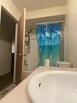 Honeyy bunzzxoxo online show from April 16, 2026, 11:18 pm