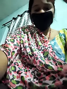 Hotmyfigure online show from March 29, 2026, 5:42 am