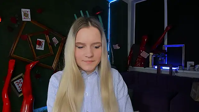 SherriButlers online show from April 11, 2026, 9:13 am