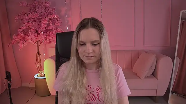 SherriButlers online show from April 18, 2026, 9:11 am