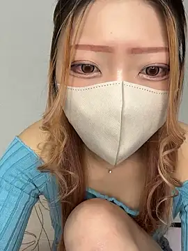 mi-sa1998 online show from April 24, 2026, 9:33 am