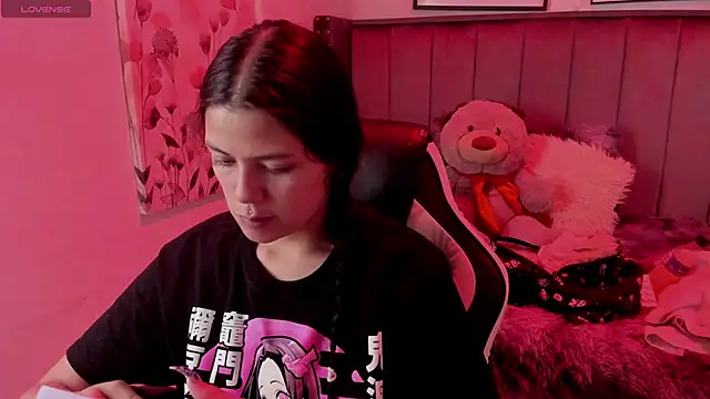 Kikii 1 online show from April 9, 2026, 2:46 am