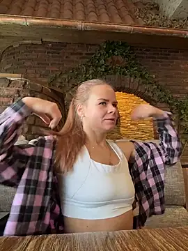 MaryMathews online show from April 16, 2026, 9:32 am