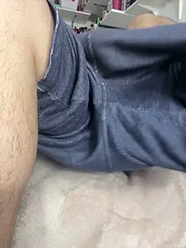 dpenguino online show from April 21, 2026, 3:51 pm