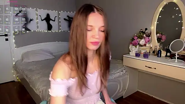 OdetteTrentinella online show from March 31, 2026, 6:26 am