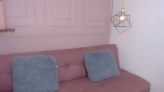 Violet 2003 online show from March 31, 2026, 2:08 pm