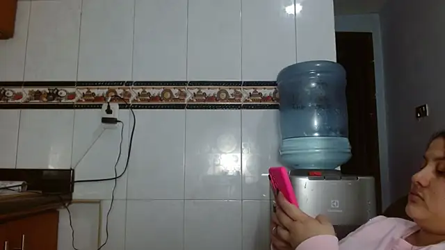 Slut Full Messy online show from April 17, 2026, 2:31 pm