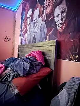 023thickandjuicy07 online show from April 1, 2026, 4:37 pm