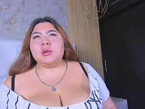 TiffanyMonrowHL online show from April 8, 2026, 1:01 pm