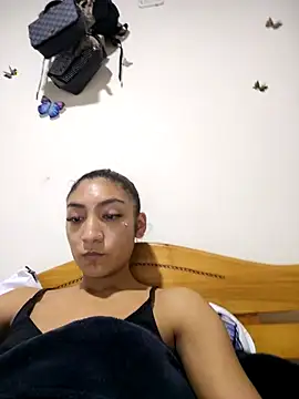 yvonne 1998 online show from April 16, 2026, 4:08 pm