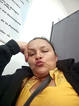 Any-77 online show from April 16, 2026, 9:39 pm