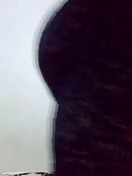 soltana69lona online show from April 28, 2026, 3:00 am